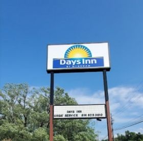 Days Inn by Wyndham Erie