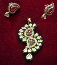Buy Traditional Indian Jewellery Online