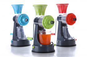 FRUIT JUICER