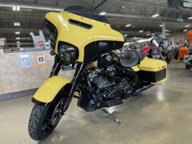 Harley-Davidson® FLHXS - Street Glide® Special 