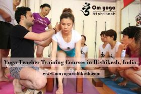 200 Hour Yoga Teacher Training in Rishikesh, India