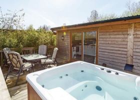 Hot Tub Cottages Pickering