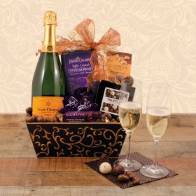 Veuve Clicquot Champagne Gift Basket