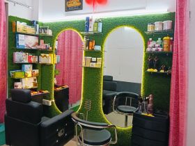 Beauty Parlour