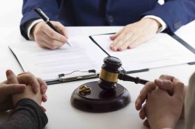 Hire Experienced Divorce Lawyer in Noida