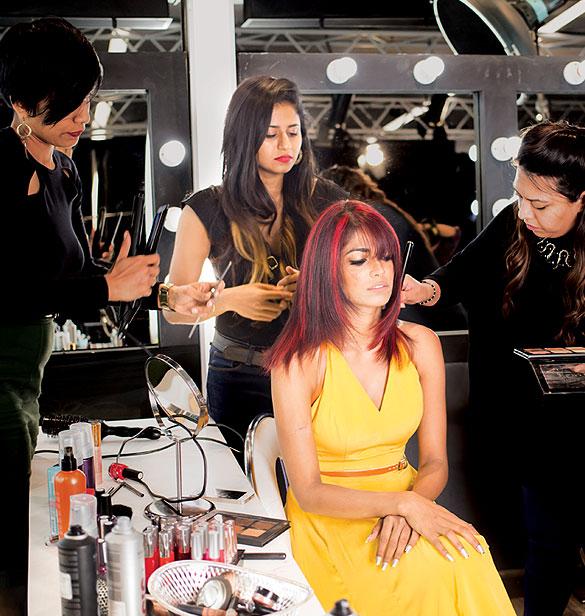 Makeup Artist Course in Ghaziabad – Step Into a Glamorous Career!