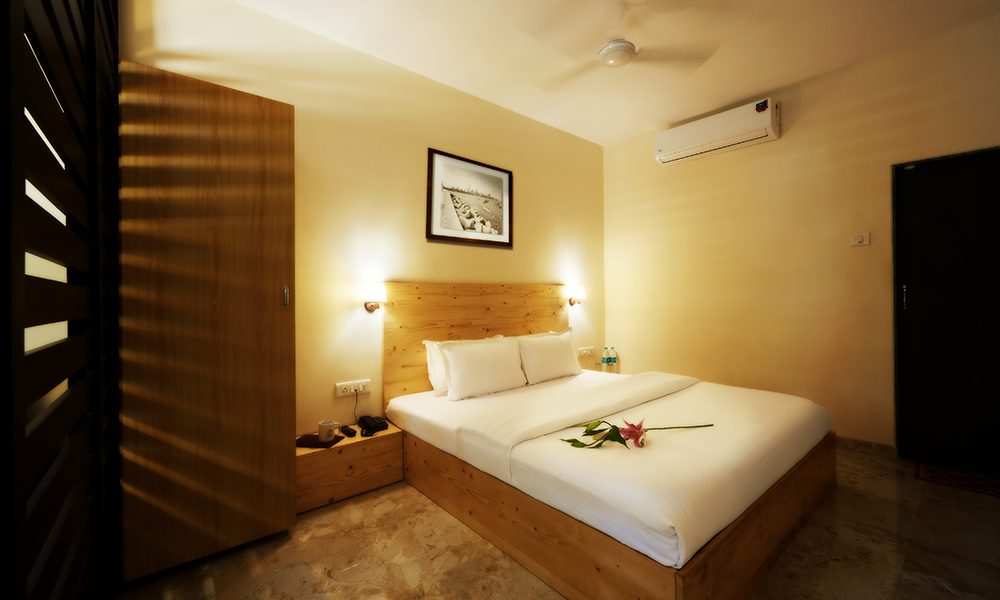 The Aksa Hotel : Luxurious Hotel Near Aksa Beach Malad | Book Online