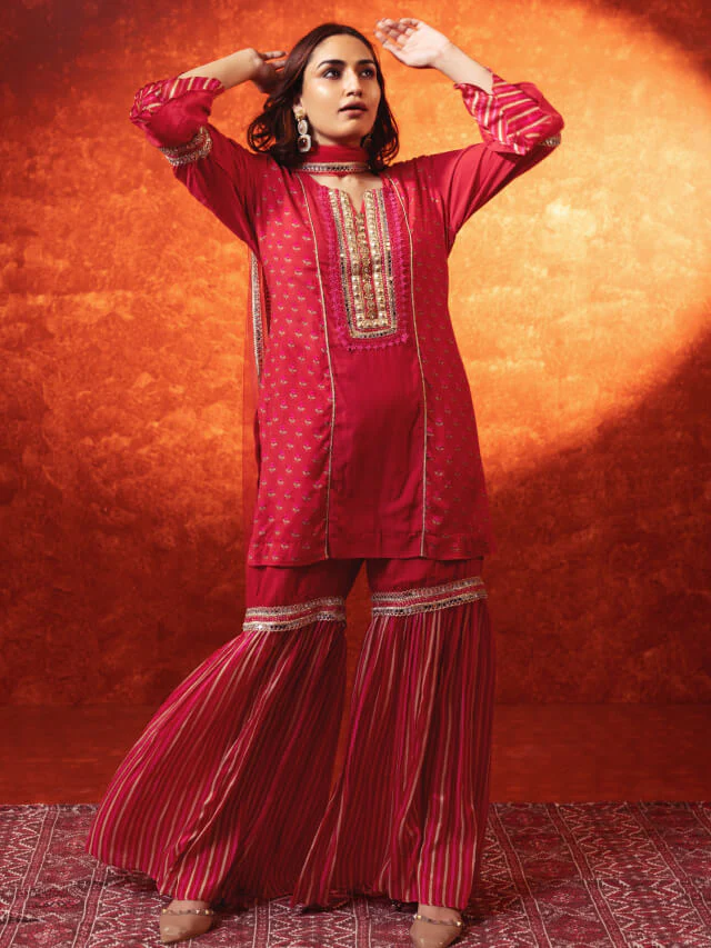 indo western outfit for ladies