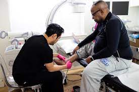 Houston Vein Specialist Near Me