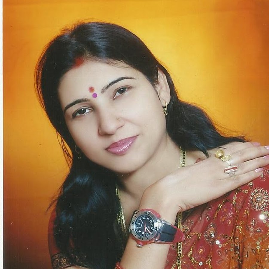 Famous Folk singer of Bihar in India - Dr. Nitu Kumari Nootan
