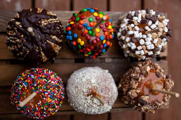 Enjoy Gourmet Apples for Christmas- Mister Enjoy