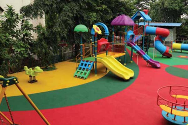Outdoor playground equipment manufacturer