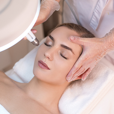 Best Results Driven Skin Clinic In Greater Kailash | Metamorphosis Clinic
