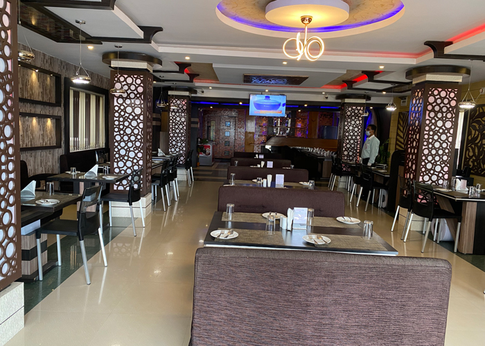 Family Restaurant in Chandannagar