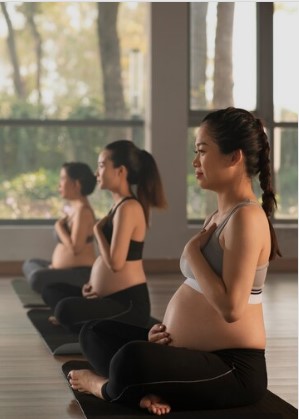 Gentle & Supportive Prenatal Yoga Classes for Moms-to-Be