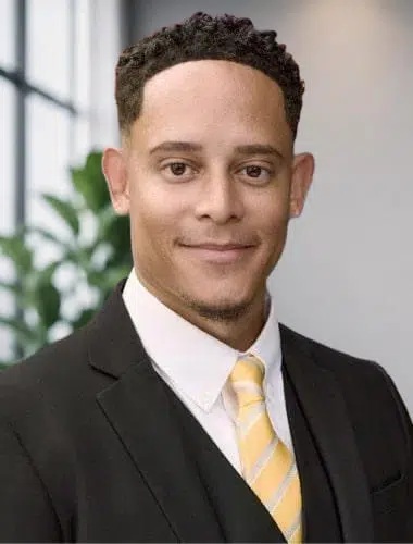 Adrian Arias Attorney At Lincoln-Goldfinch Law Abogados De Inmigración In Cypress TX