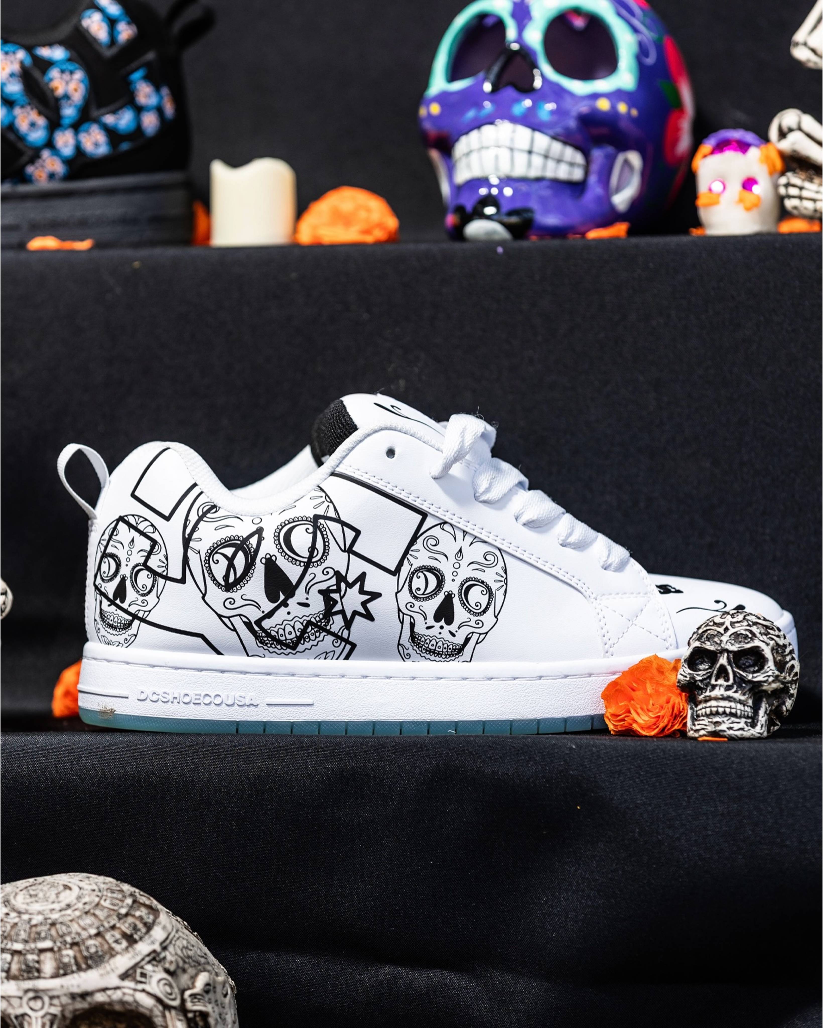 Tenis DC